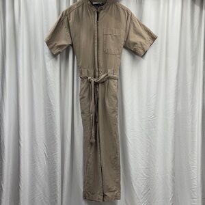 Everlane Organic Cotton Utility Jumpsuit Short Sleeve Zip Front Belted Tan Khaki